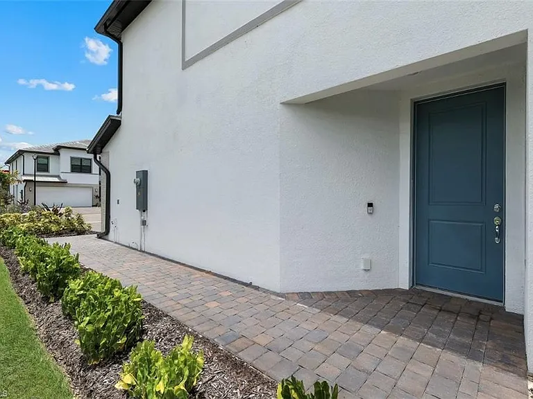 27907 Radiant Ct — Photo 17