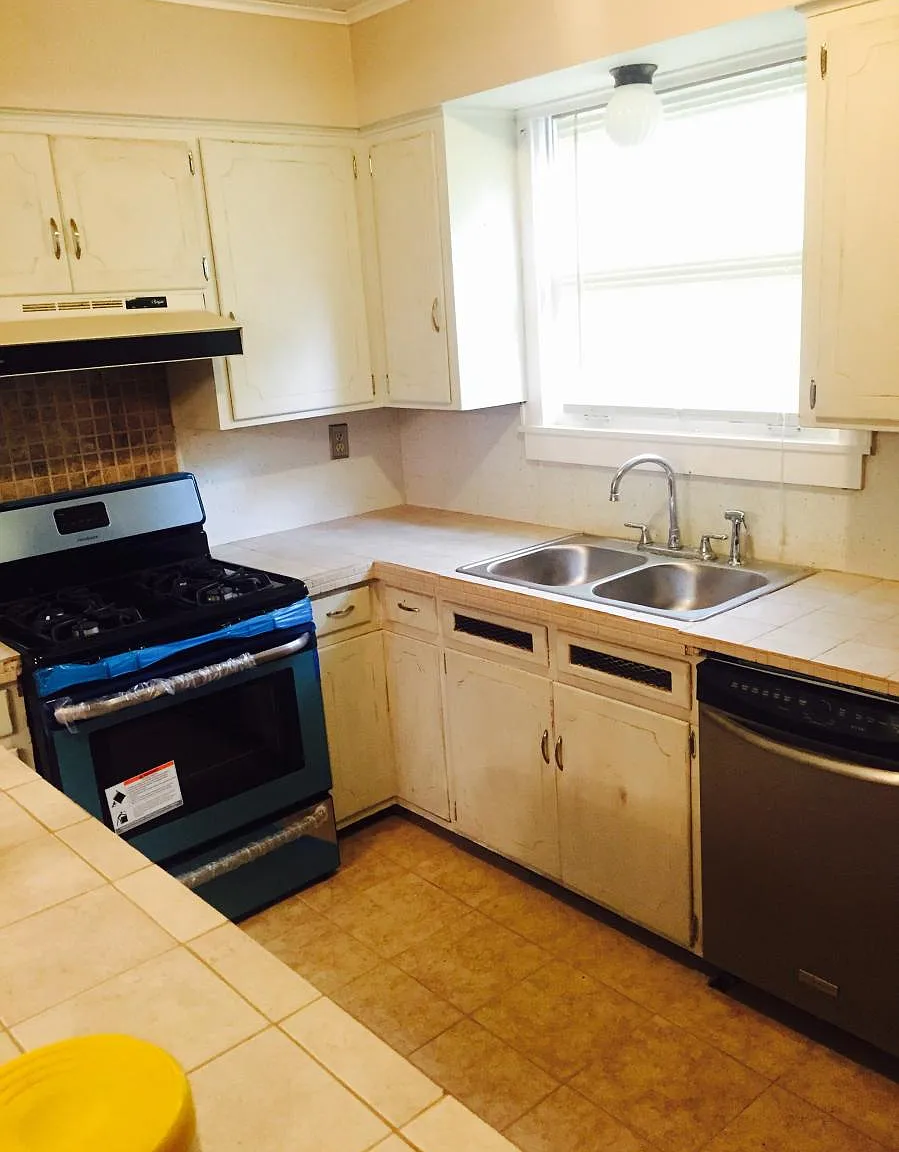 3 bed, 1189 sqft, $1,250 — Photo 2
