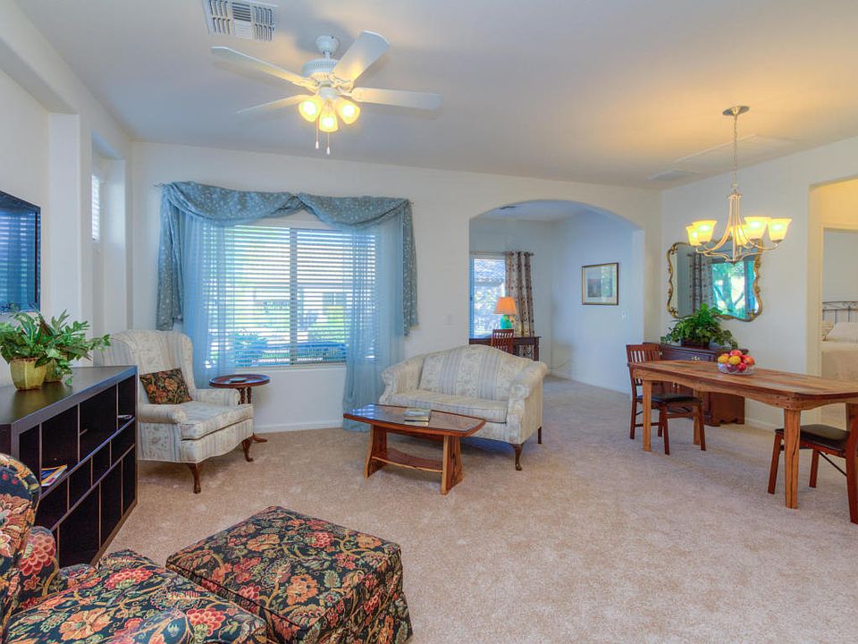 1st image of 1586 E Manor Dr