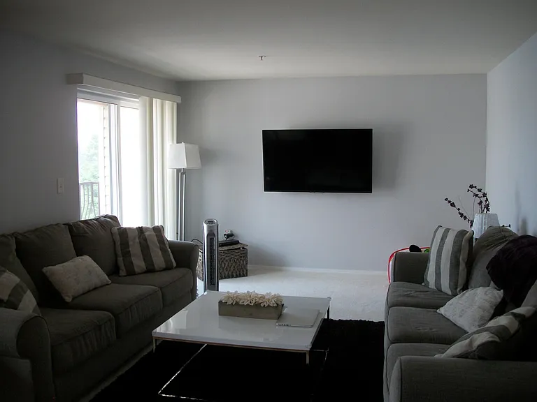 12050 15th Ave NE #405 — Photo 1