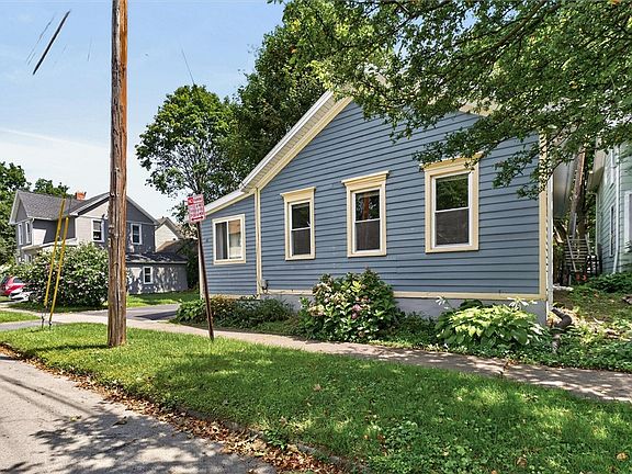 3rd image of 20 Poplar St