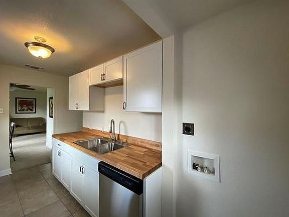 5th image of 4905 Penrose Ave