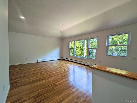 2nd image of 17417 129th Ave