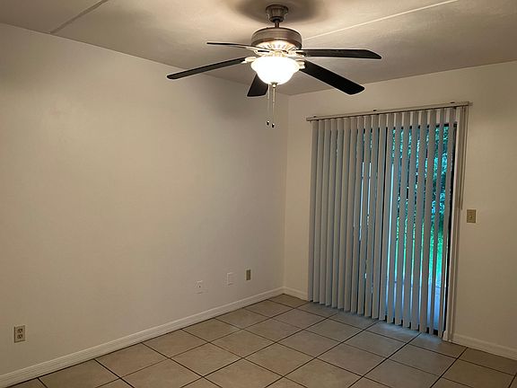 4th image of 1638 Spring Garden Ct