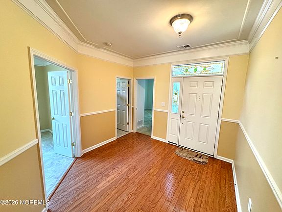 5th image of 105 Golf View Dr