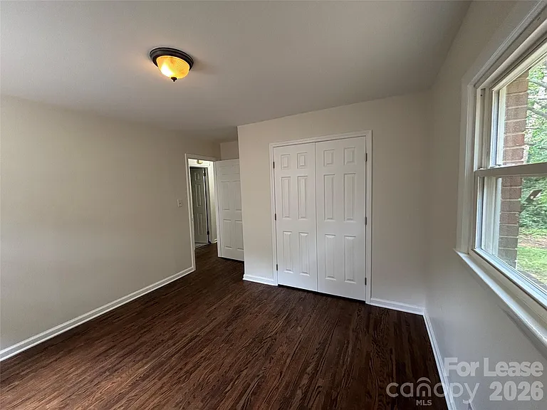 2627 Dora Dr — Photo 27