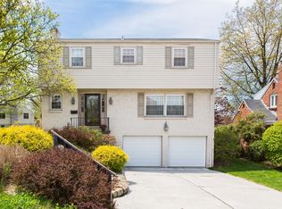 901 Parkview Dr, Pittsburgh, PA 15243