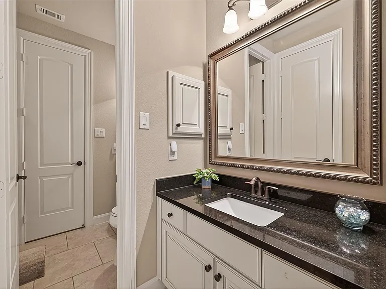 3835 Dortmund Dr — Photo 26