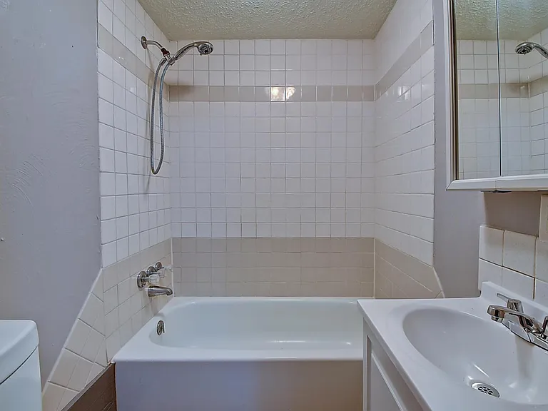1023 S State Ave #3 — Photo 9