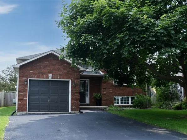 21 Glengary Cres, Haldimand County, ON N3W 2L7