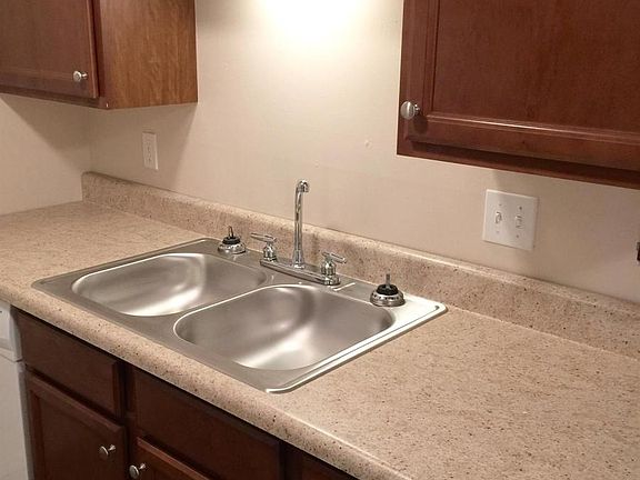 2nd image of 2700 W Forrest Hill Ave APT 07