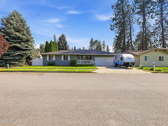 2nd image of 922 E Honeysuckle Glen Ct