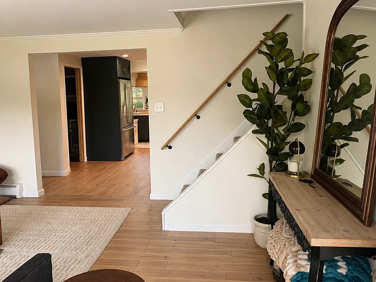 1410 Manorwood Dr — Photo 4