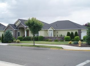 995 Saint Andrews Way, Eagle Pt, OR 97524