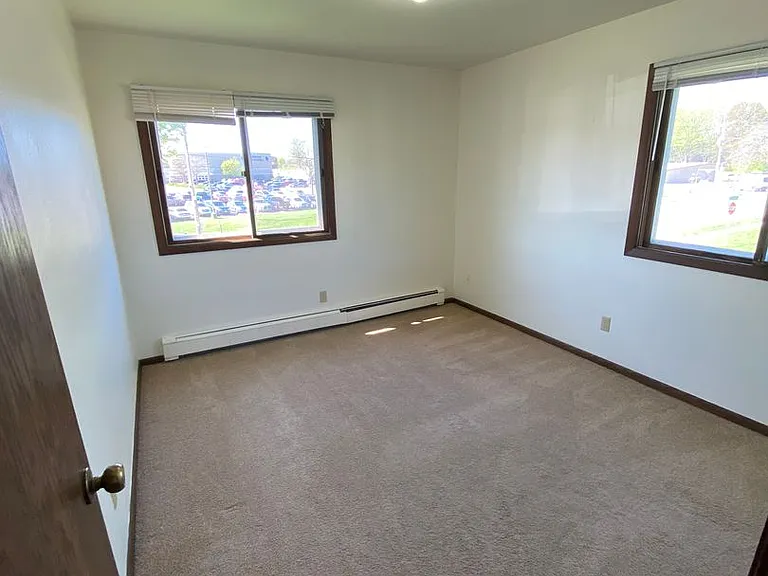 Spartan Drive Apartments — Photo 29