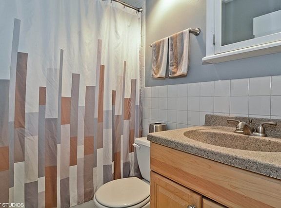 5th image of 619 W Stratford Pl #P2