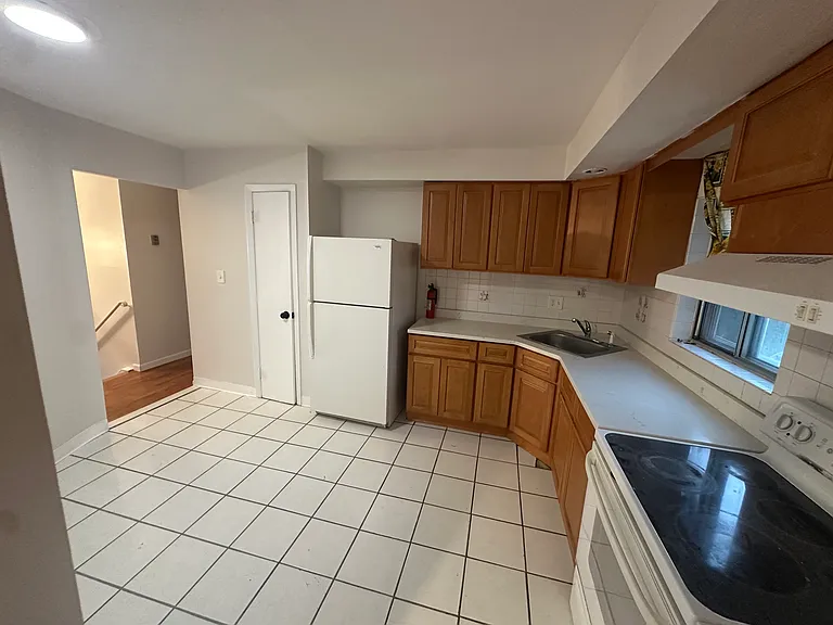 40 Wilson St #1 — Photo 2