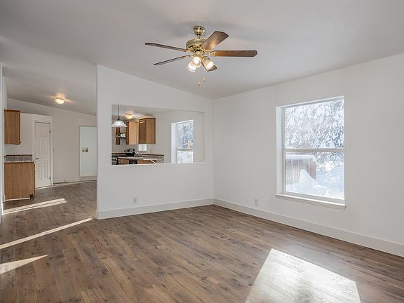 3rd image of 8287 Starkeyville Ln