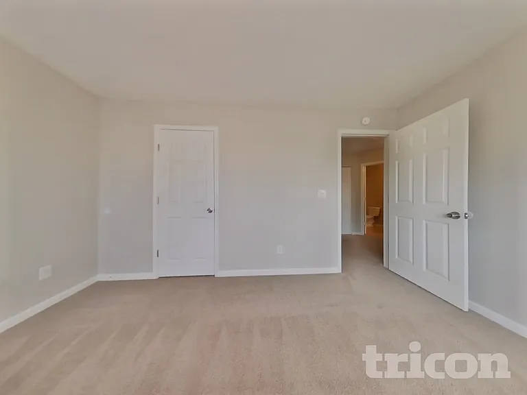 1104 Saint Phillips Ct — Photo 12