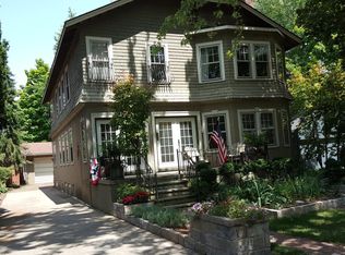 548 Harmon St, Birmingham, MI 48009