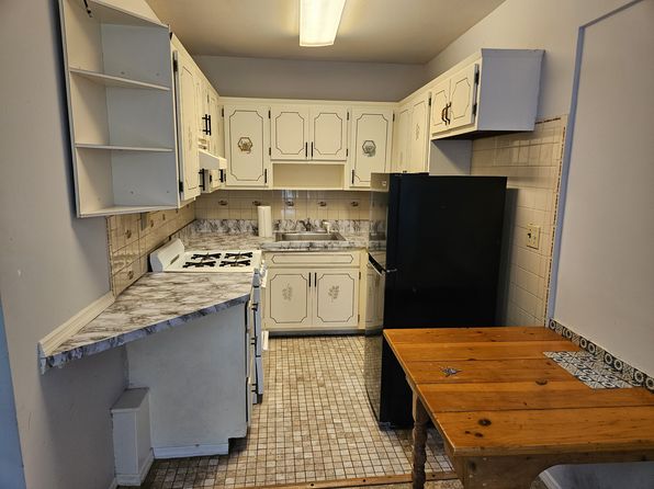 10 Cacchioli Ct #10