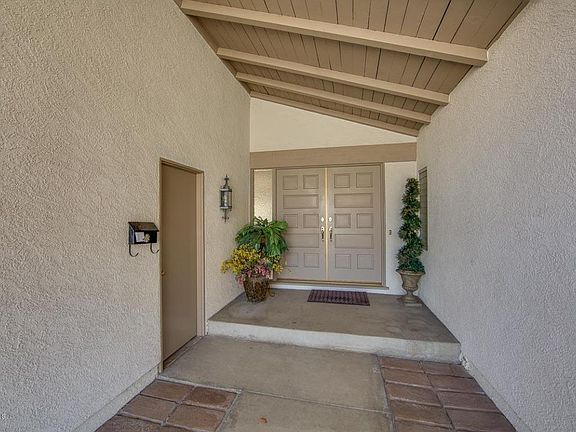 4th image of 1688 S Cromwell Pl