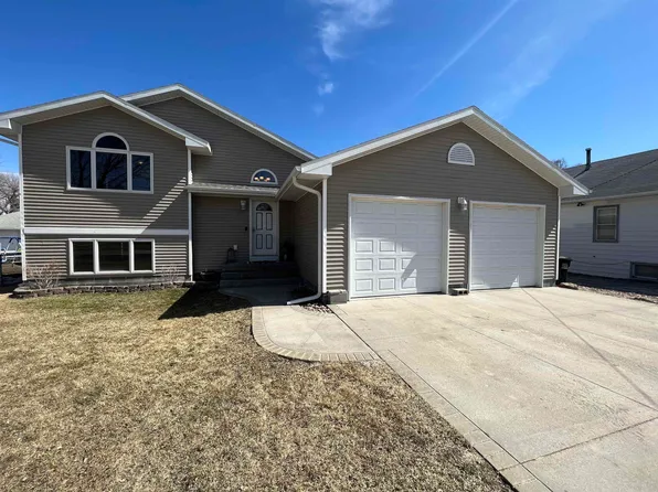 808 Lincoln St, Overton, NE 68863