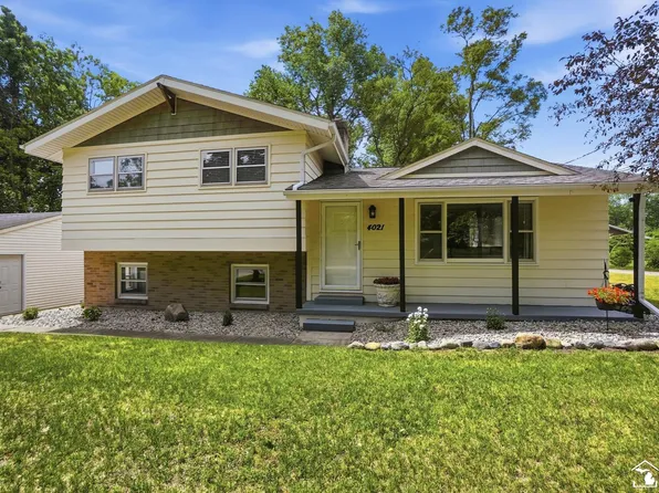 4021 Section Rd, Lambertville, MI 48144