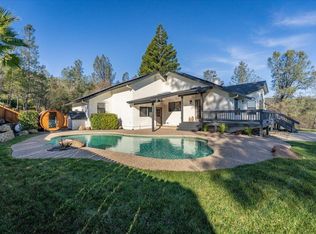15189 Mountain Shadows Dr, Redding, CA 96001