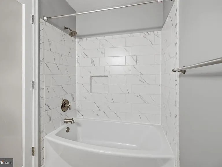3833 Lansdale Ct #82 — Photo 15