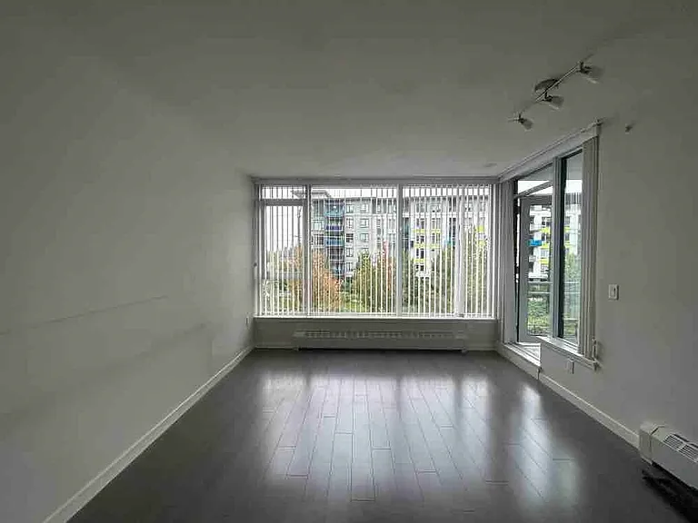 3281 E Kent Ave N #203 — Photo 4