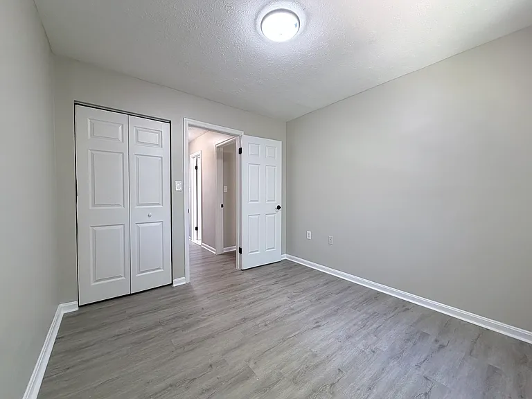 19533 Fetlock Dr — Photo 28