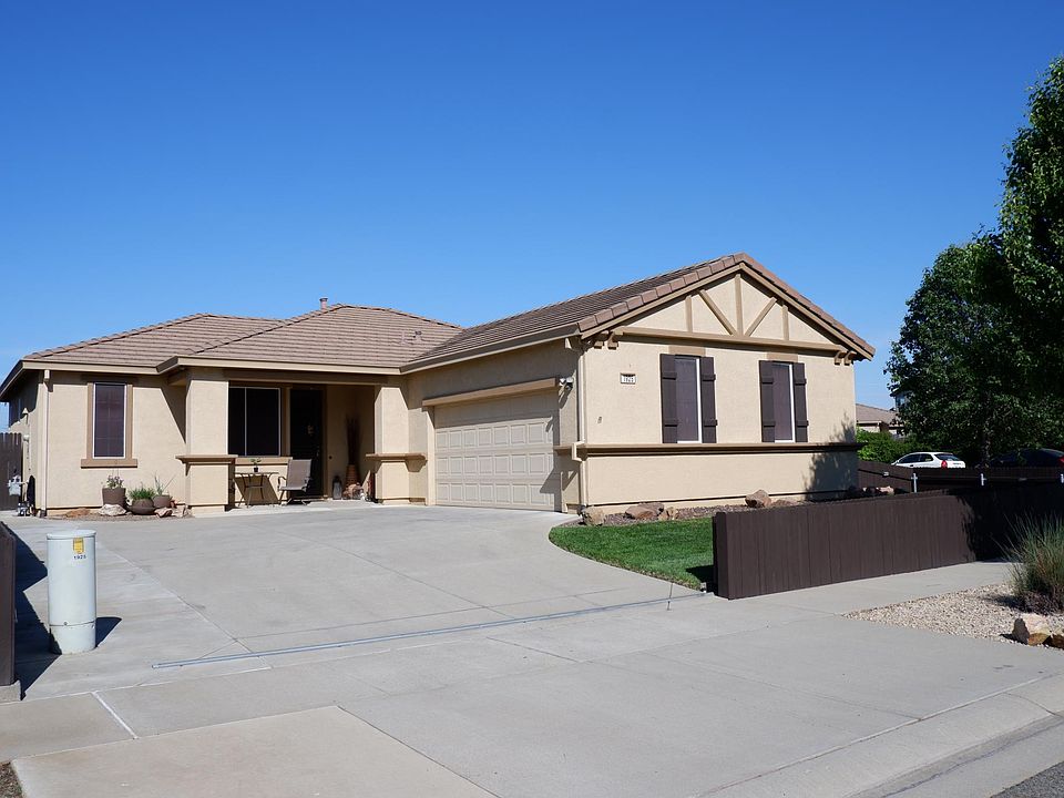1st image of 1925 Sand Dollar Dr