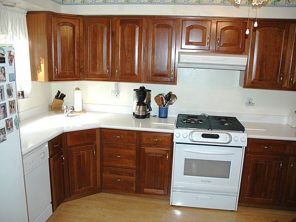 3rd image of 25 Tunberry Dr