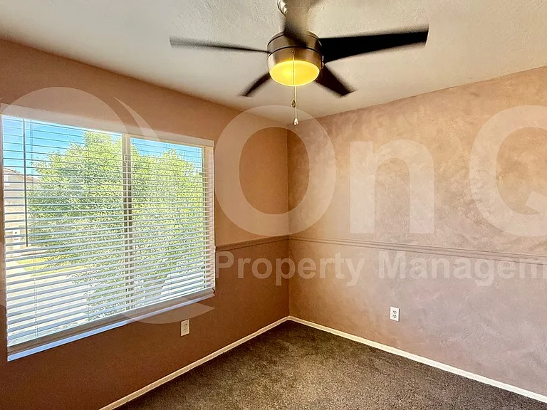 2075 E Appaloosa Rd — Photo 15