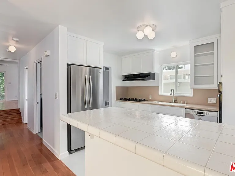 8531 Walnut Dr — Photo 10
