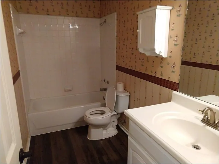 1007 Russwood Cv — Photo 7