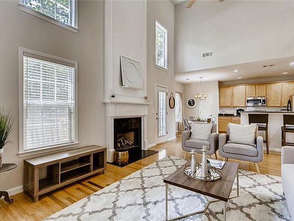 4th image of 1815 Hidden Springs Walk SE