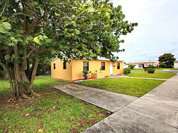 2nd image of 1589 NW 5th Ave