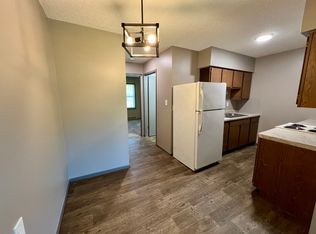 501 S Cedar St #16, Lindsborg, KS 67456