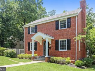 8636 Melwood Rd, Bethesda, MD 20817