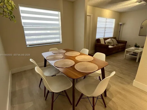 500 NE 2nd St APT 310, Dania, FL 33004