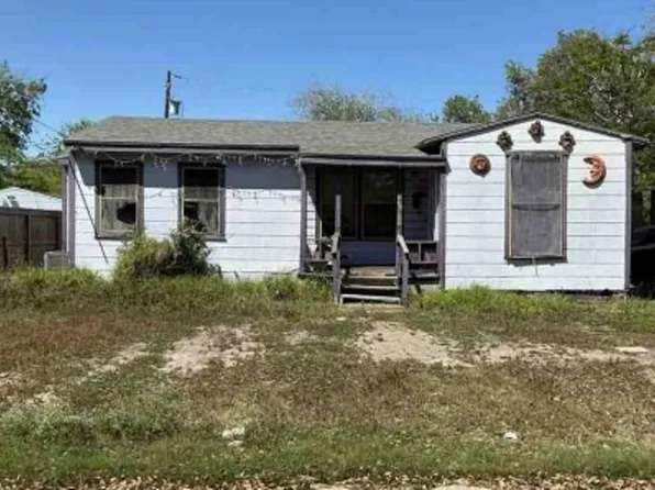1469 Daytona Dr, Corpus Christi, TX 78415