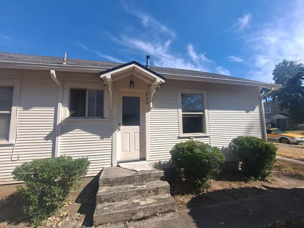 325 W 4th St #234-244, Medford, OR 97501