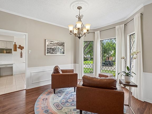 4th image of 2330 Heatherwoods Way