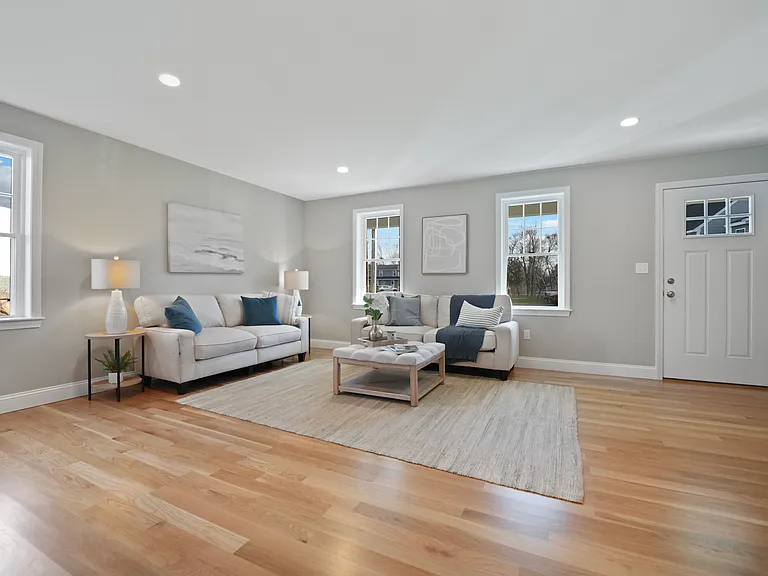 7 Waterman Way — Photo 13
