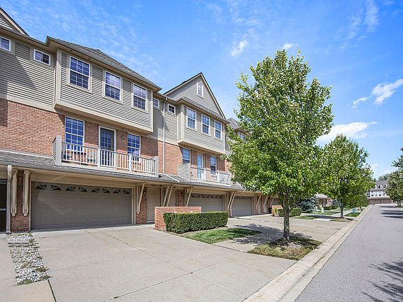 2nd image of 56645 Long Island Dr