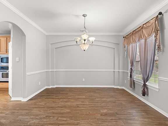 5th image of 12702 Robins Crest Dr