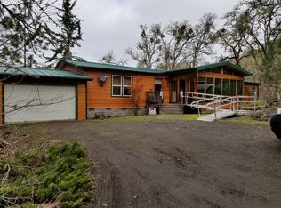 834 Topaz Ln, Roseburg, OR 97471
