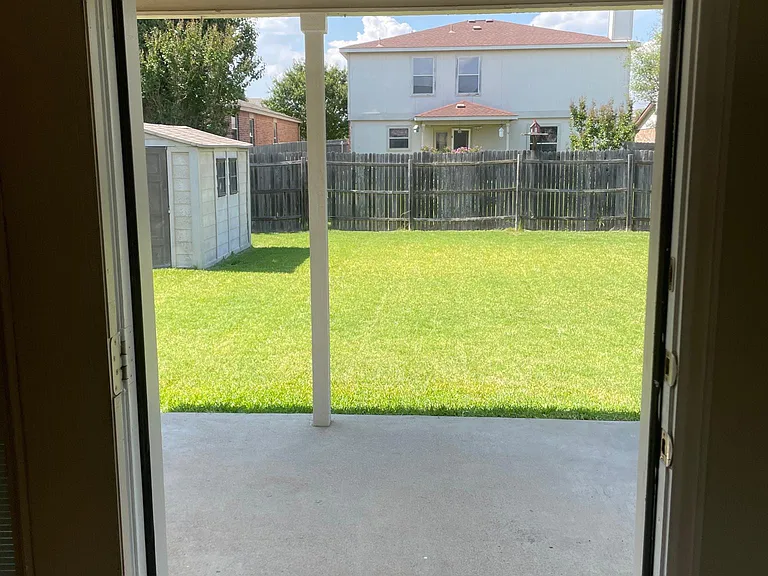 2309 Maedell Dr — Photo 10